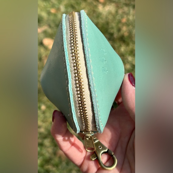 Portland Leather Goods Mint Green Fortune Cookie Pouch Bag Organizer Keychain - Picture 3 of 16